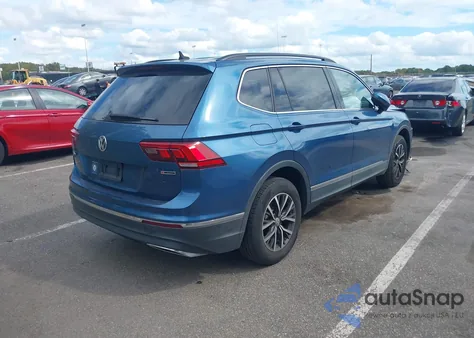 2020 Volkswagen Tiguan 2.0T Se/2.0T Se R-Line Black/2.0T Sel z USA, uszkodzony, nr VIN 3VV2B7AX2LM156048